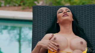 Online Video outdoor