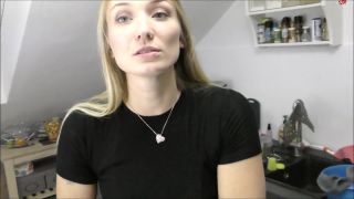 Girls is wearing a sexy pair of nylon pantyhose